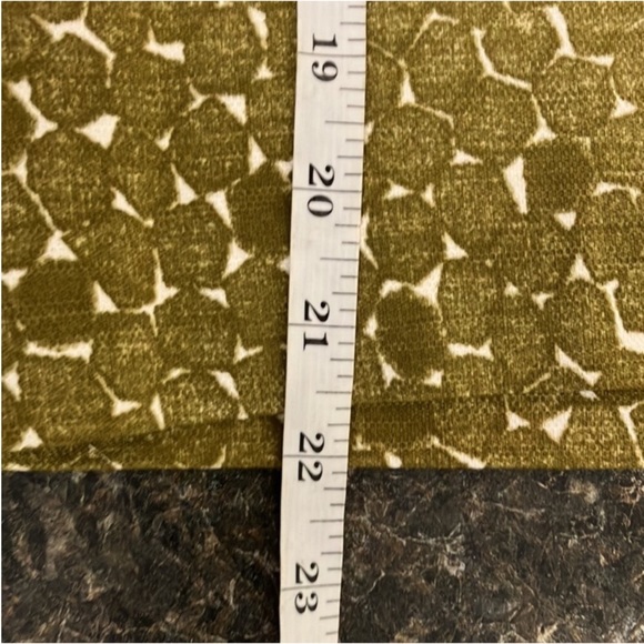 3/$15 ❤️ 1/15 Merona pencil skirt 16 xl greenish gold and white - Picture 6 of 9